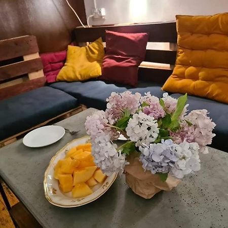 Brobro Hostel Tbilisi Zewnętrze zdjęcie